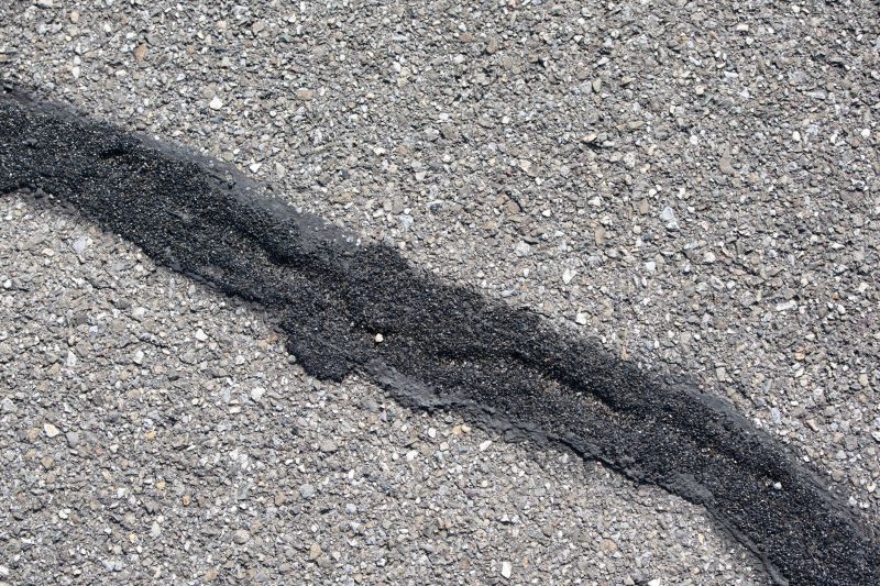 Asphalt Sealing Service