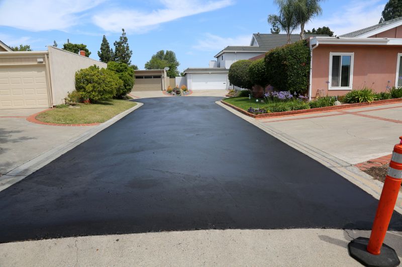 Blacktop Driveway Sealing in Miami Dade County, FL